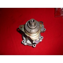POMPA ACQUA  MERCEDES 200 D  