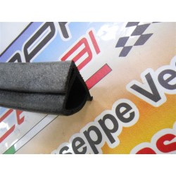 GUARNIZIONE ANTERIORE BATTUTA CAPOTTA ALFAROMEO DUETTO OSSO DI SEPPIA 