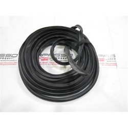 GUARNIZIONE SUPERIORE PORTE ALFETTA KIT COMPLETO 4 PORTE N.B. MONTATO SULLE PORTE