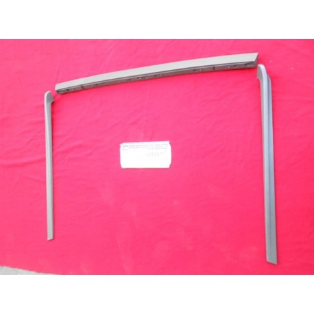 SPOILER COMPLETO IN GOMMA ORIGINALE POSTERIORE ALFA 75 ZF