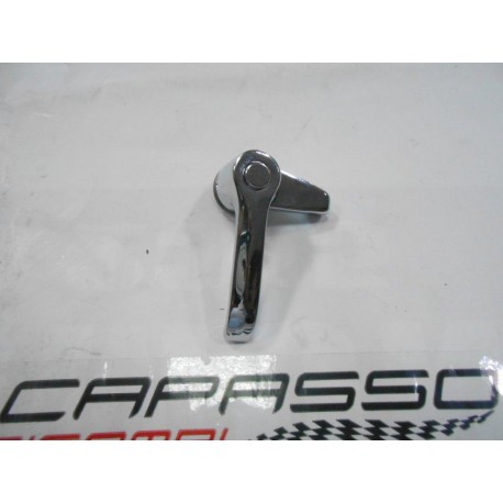 MANIGLIA DEFLETTORE ALFAROMEO DUETTO  DESTRA 