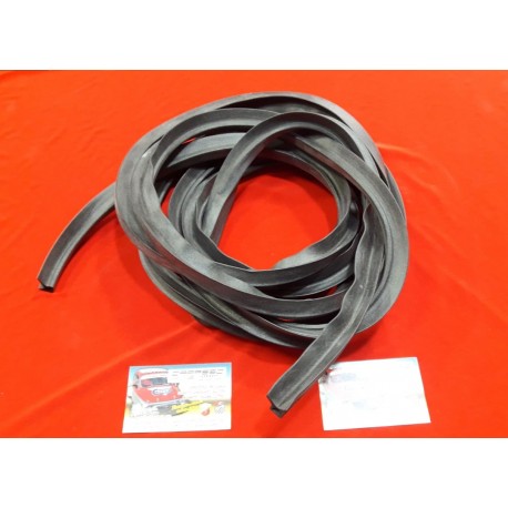 GUARNIZIONE SOTTOPORTA FIAT 1300