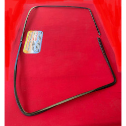 CORNICE COMPLETAMENTE DI GUARNIZIONE PARABREZZA LANCIA THEMA BRONZO (THEMA FERRARI)