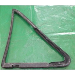 GUARNIZIONE SINISTRA TELAIO DEFLETTORE FIAT 126