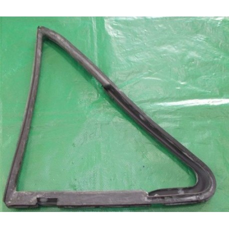 GUARNIZIONE SINISTRA TELAIO DEFLETTORE FIAT 126