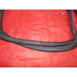 GUARNIZIONE PARABREZZA FIAT 124 BERLINA