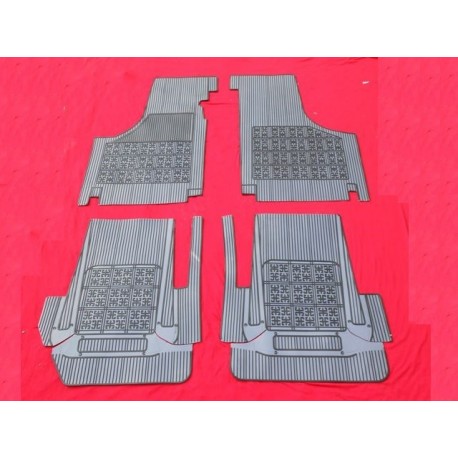 SERIE TAPETTI FIAT 126 GRIGI ..N.B. GOMMA ALTA QUALITA 