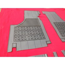 SERIE TAPETTI FIAT 126 GRIGI ..N.B. GOMMA ALTA QUALITA 