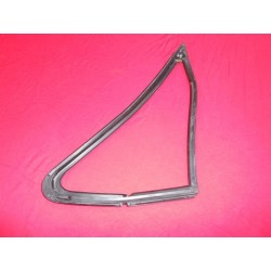 GUARNIZIONE DEFLETTORE FIAT 127 DESTRA