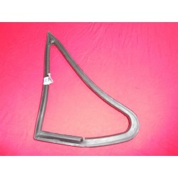 GUARNIZIONE DEFLETTORE FIAT 127 DESTRA