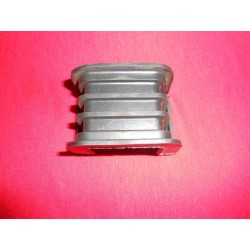 GOMMINO PORTARADIATORE ALFAROMEO DUETTO