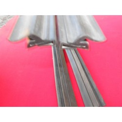 GUARNIZIONE FISAGGIO VETRRO ASCENDENTE  FIAT 600 MULTIPLA
