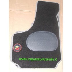 SERIE TAPPETI MOQUETTES CON LOGO ABARTH