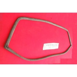 GUARNIZIONE PARABREZZA  ALFAROMEO 2000 BERLINA